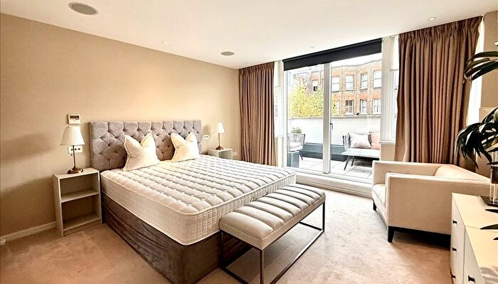 1 Bedroom Flat To Rent In Imperial House, Young Street, W8