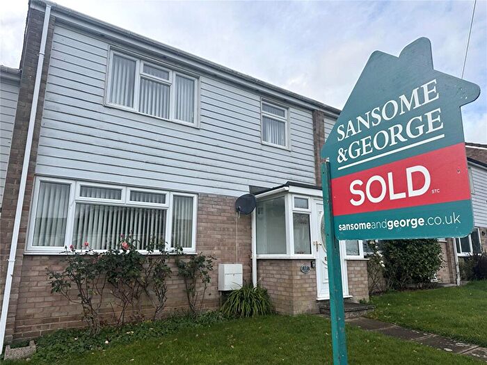 3 Bedroom Terraced House For Sale In Reynards Close, Tadley, Hampshire, RG26