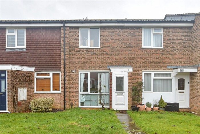 2 Bedroom Terraced House For Sale In Kingsley Road, Horley, Surrey, RH6