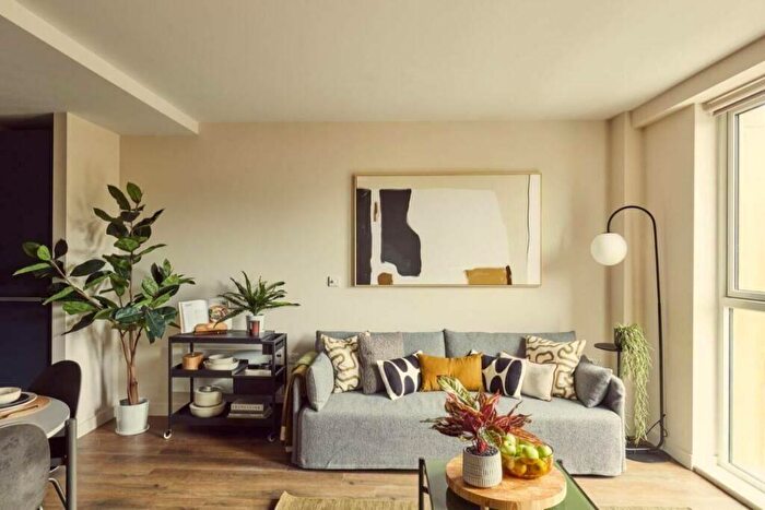 1 Bedroom Flat To Rent In Mustard Wharf At Tower Works, Heritage Collection, LS11