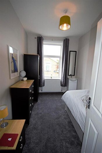 4 Bedroom End Of Terrace House For Sale In Bulcock Street, Burnley, BB10