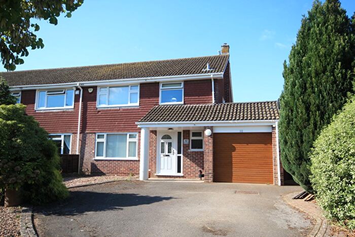 3 Bedroom Semi-Detached House For Sale In Higher Road, Bridgwater, TA7