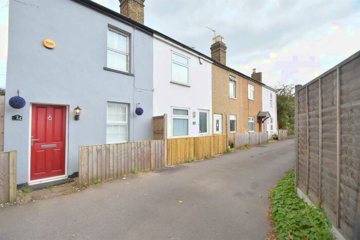 2 Bedroom Terraced House To Rent In Mill Place, Datchet, SL3