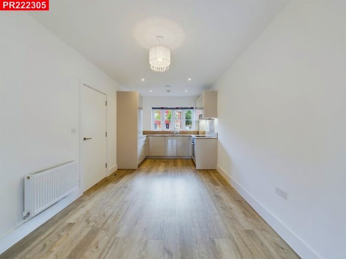 3 Bedroom Terraced House To Rent In Aylsham Road, Tadworth, KT20