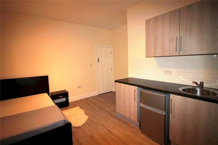 1 Bedroom Studio To Rent In Beaconsfield Road, Southall, UB1