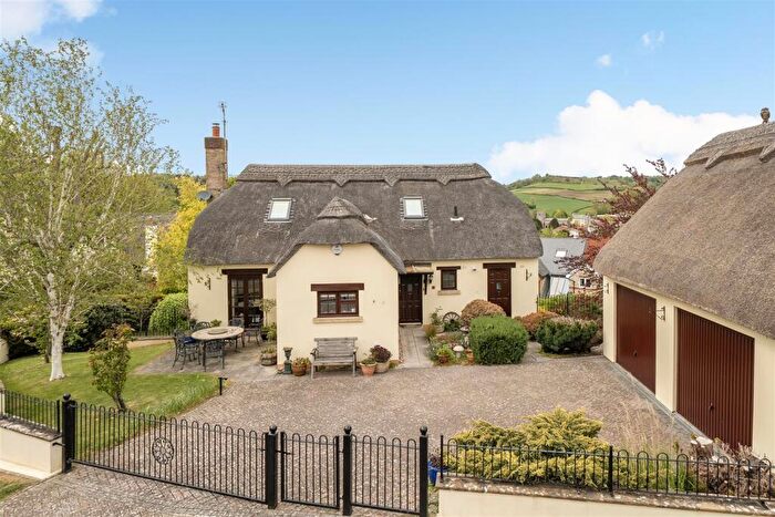 4 Bedroom Detached House For Sale In Barnes Meadow, Uplyme, Lyme Regis, DT7