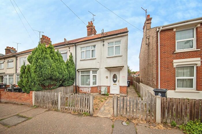 3 Bedroom End Of Terrace House For Sale In Clarkes Road, Harwich, CO12