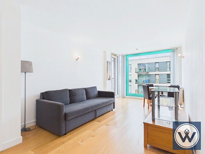 1 Bedroom Flat For Sale In Navigation Building, Station Approach, Hayes, UB3