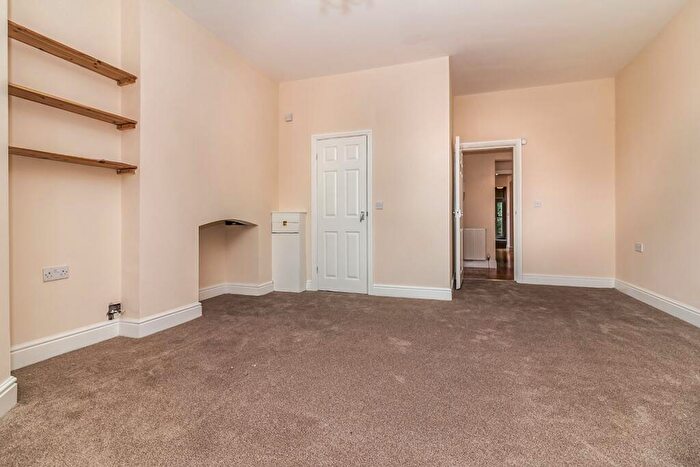 2 Bedroom Apartment To Rent In Seymour Grove, Manchester, M16