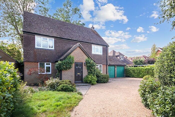 4 Bedroom Detached House For Sale In Marlpit Close, East Grinstead, RH19