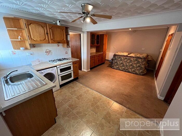 3 Bedroom End Terrace House For Sale In Lloyd Street, Pentre, Rhonnda Cynon Taff, CF41