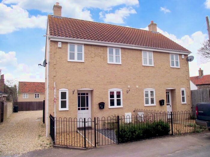 2 Bedroom House To Rent In Back Street, Lakenheath, IP27