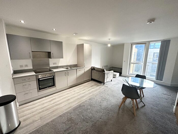 Studio To Rent In Adelphi Street, Salford, M3