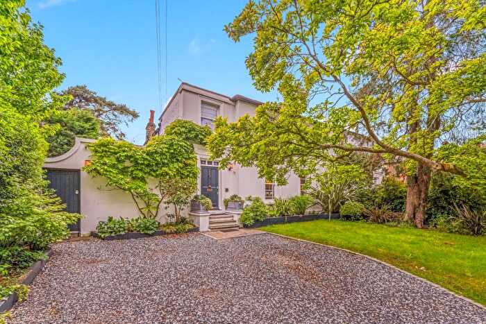 4 Bedroom Semi Detached House For Sale In Trafalgar Road, Twickenham, TW2