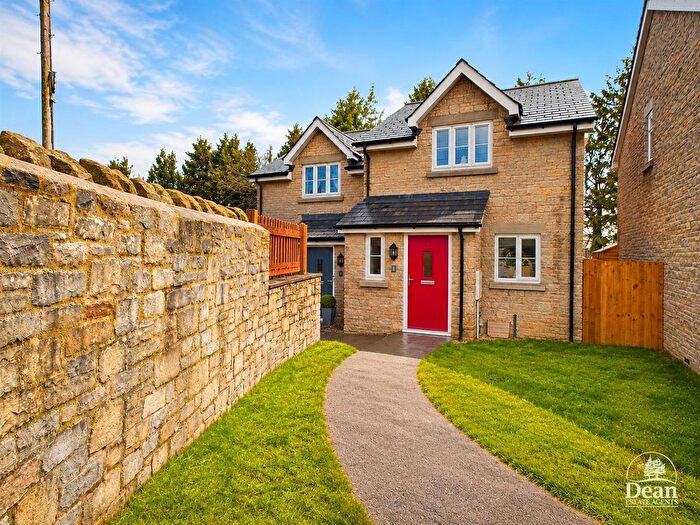 2 Bedroom Semi-Detached House For Sale In Harpers Close, Coalway, GL16