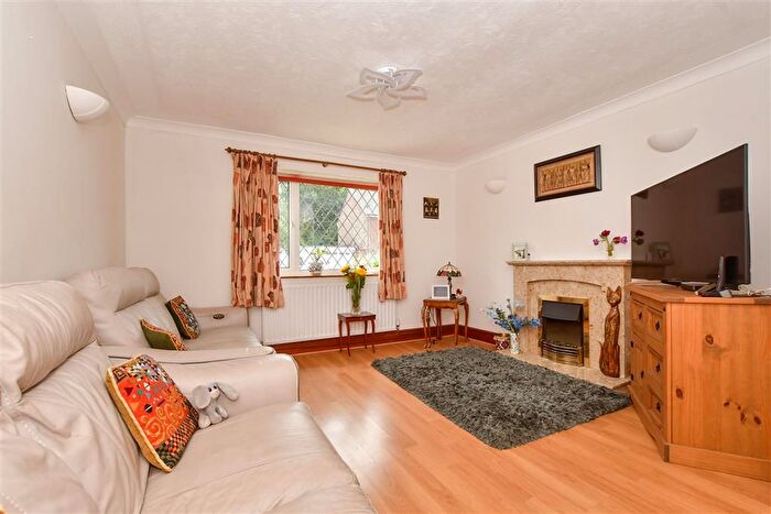 3 Bedroom Semi-Detached Bungalow For Sale In Cayser Drive, Kingswood, Maidstone, Kent, ME17