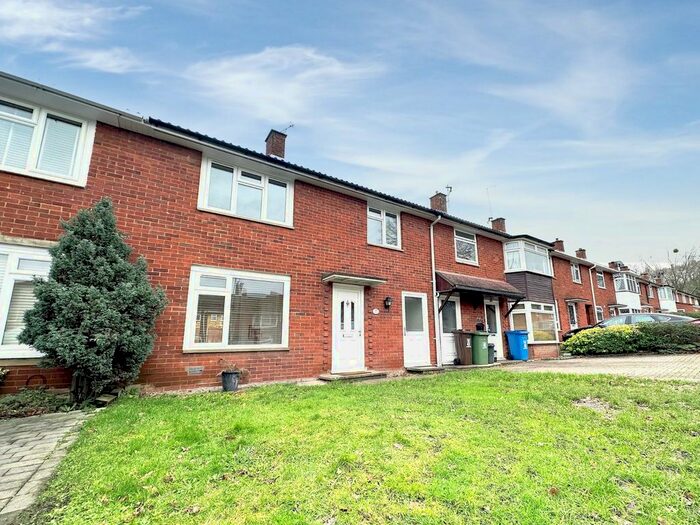 3 Bedroom Terraced House To Rent In Beckford Avenue, Bracknell, Berkshire, RG12