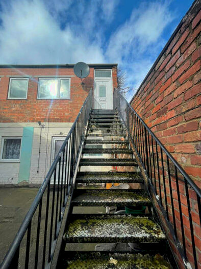 Terraced House To Rent In 54 St. Giles Road, Derby, DE23