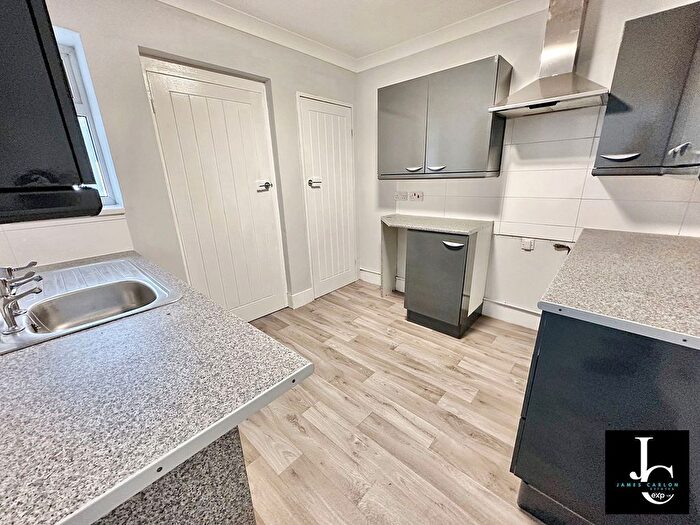 3 Bedroom Terraced House For Sale In James Way, Donnington, Telford, TF2