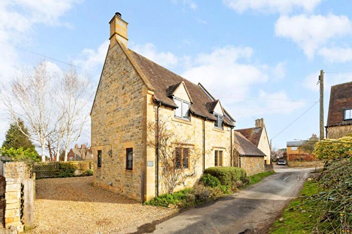 2 Bedroom Detached House For Sale In Stretton On Fosse, Moreton-In-Marsh, GL56