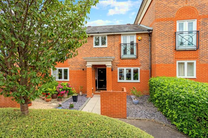4 Bedroom Terraced House To Rent In Chaucer Close, Windsor, Berkshire, SL4