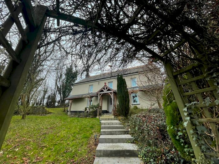 4 Bedroom Detached House For Sale In Pensarn, Cwrtnewydd, Llanybydder, SA40