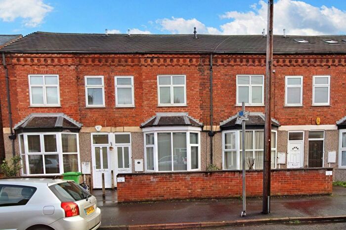 3 Bedroom Flat To Rent In Montpelier Road, Dunkirk, Nottingham, NG7