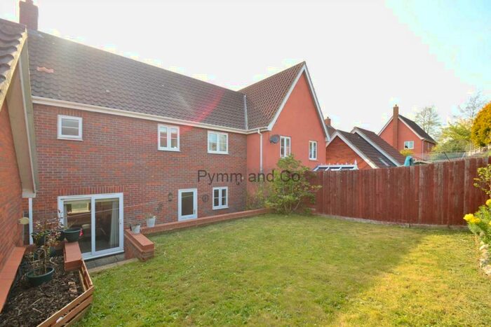 3 Bedroom Semi-Detached House To Rent In William Childerhouse Way, Norwich, NR5