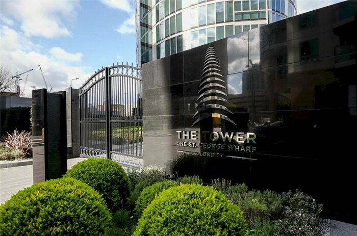 2 Bedroom Flat To Rent In The Tower, London, SW8