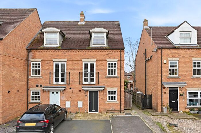 3 Bedroom Detached House To Rent In Swinton Close, York, North Yorkshire, YO30