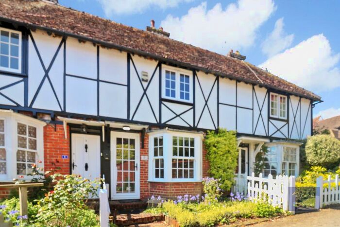 3 Bedroom Terraced House To Rent In The Street, Chilham, CT4