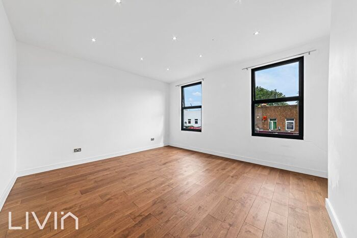 Studio To Rent In Portland Road, South Norwood, SE25