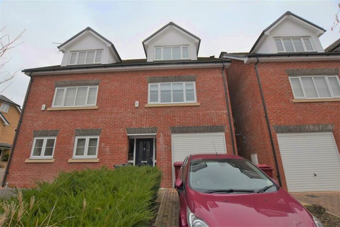 3 Bedroom Semi-Detached House To Rent In Martin Cooper Close, RG4