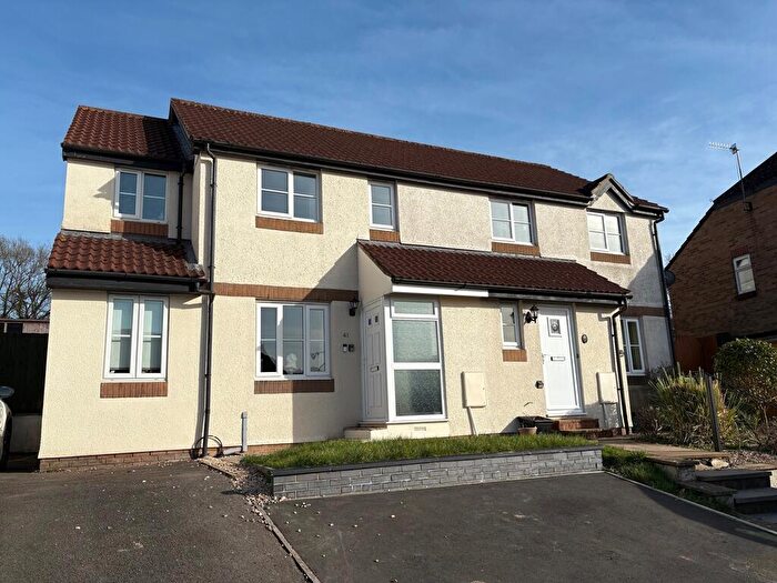 3 Bedroom Semi-Detached House For Sale In Tweed Close, Honiton, EX14