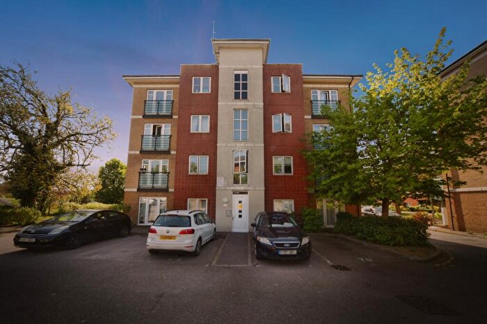 1 Bedroom Flat For Sale In The Parklands, Dunstable, LU5