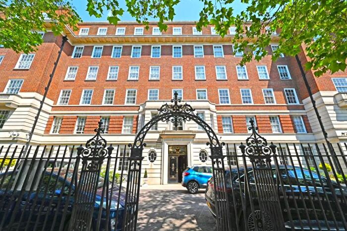 4 Bedroom Flat To Rent In Abbey Lodge, Park Road, London, NW8