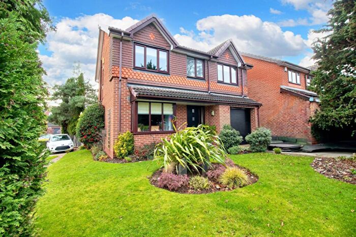 4 Bedroom Detached House For Sale In Owlthorpe Avenue, Mosborough, S20