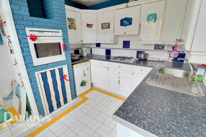 3 Bedroom End Of Terrace House For Sale In Pantygraigwen Road, Pontypridd, CF37