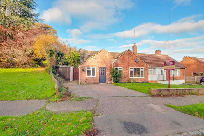 3 Bedroom Semi-Detached Bungalow For Sale In Farlington Avenue, Haywards Heath, RH16