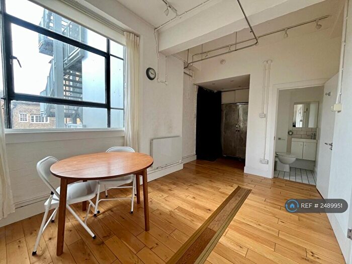 2 Bedroom Flat To Rent In Apollo Studios, London, NW5