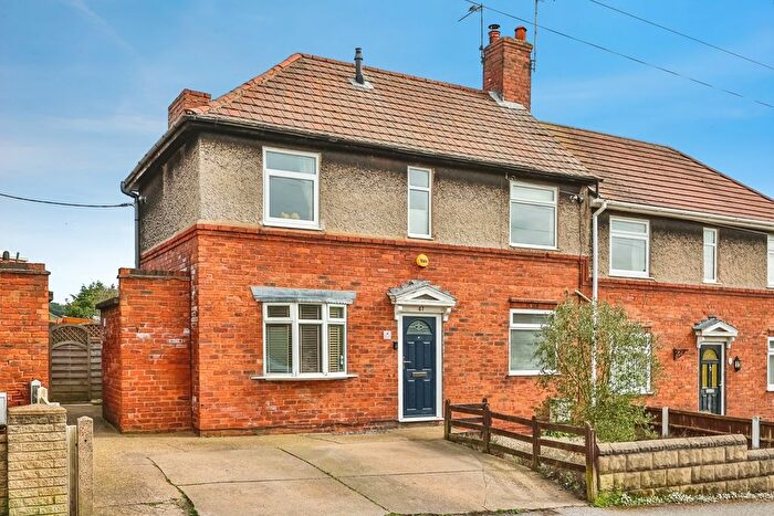 3 Bedroom Semi Detached House For Sale In Lyndhurst Avenue, Mansfield, Nottinghamshire, NG21