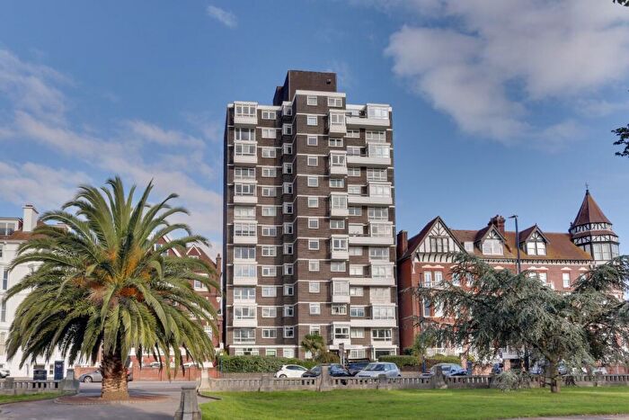 2 Bedroom Apartment For Sale In Clarence Parade, Southsea, PO5