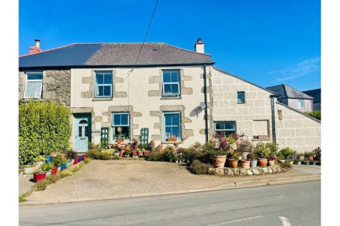 4 Bedroom Semi-detached House For Sale In The Square, Townshend, Hayle, TR27