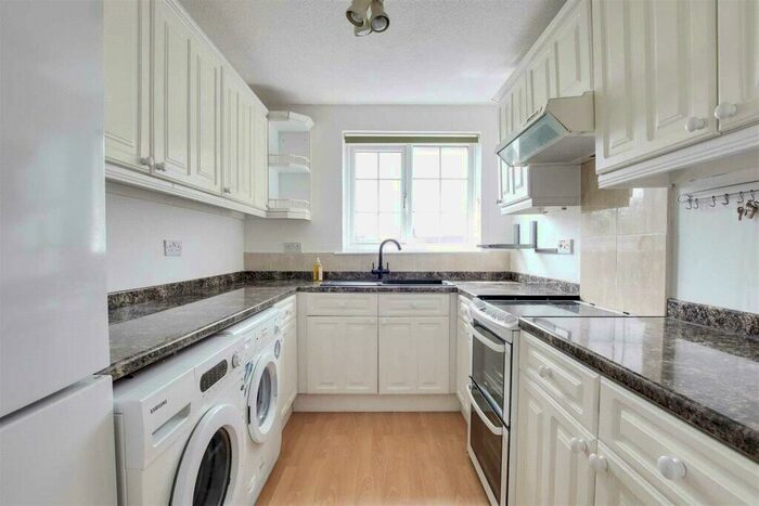 2 Bedroom Apartment To Rent In Athlone Street, Chalk Farm, London, NW5