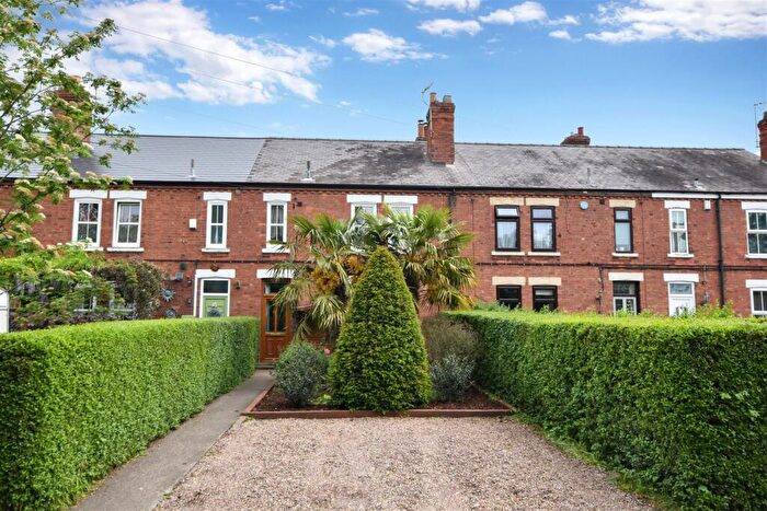 3 Bedroom Terraced House For Sale In Lowfield Lane, Balderton, Newark, NG24