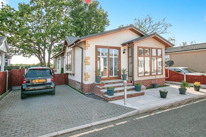 2 Bedroom Park Home For Sale In Clacton Road, Weeley, Clacton-On-Sea, CO16