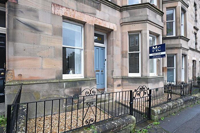 3 Bedroom Flat For Sale In Montpelier Park, Edinburgh, EH10