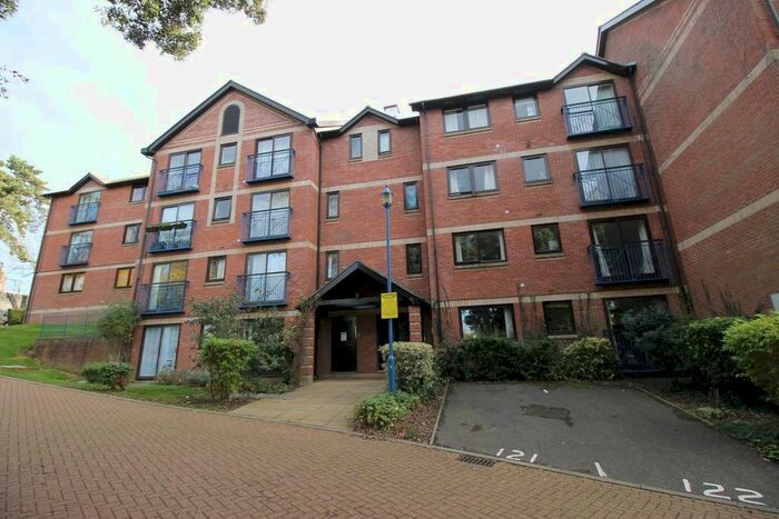 2 Bedroom Flat To Rent In Claremont Heights, Colchester, Essex CO1