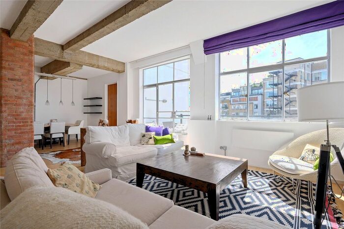 2 Bedroom Flat To Rent In Saffron Hill, Clerkenwell, London, EC1N