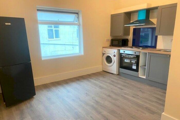 1 Bedroom Flat To Rent In High Street, Ibstock, LE67